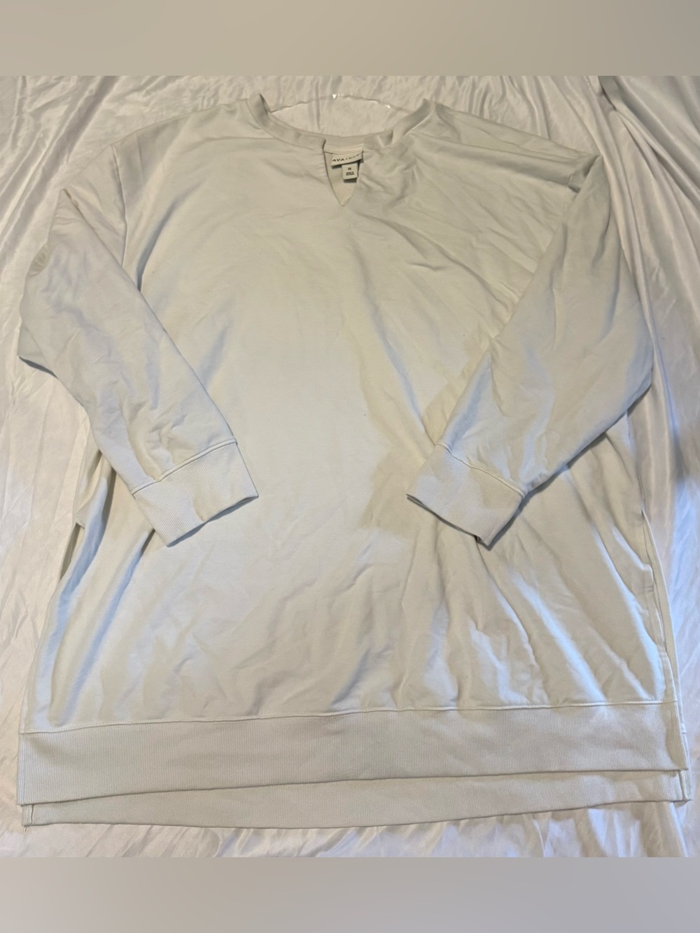 Ava & Viv Women's Crewneck Sweater in Off-White